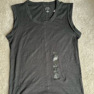 NWT Women’s Banana Republic Sleeveless Tee